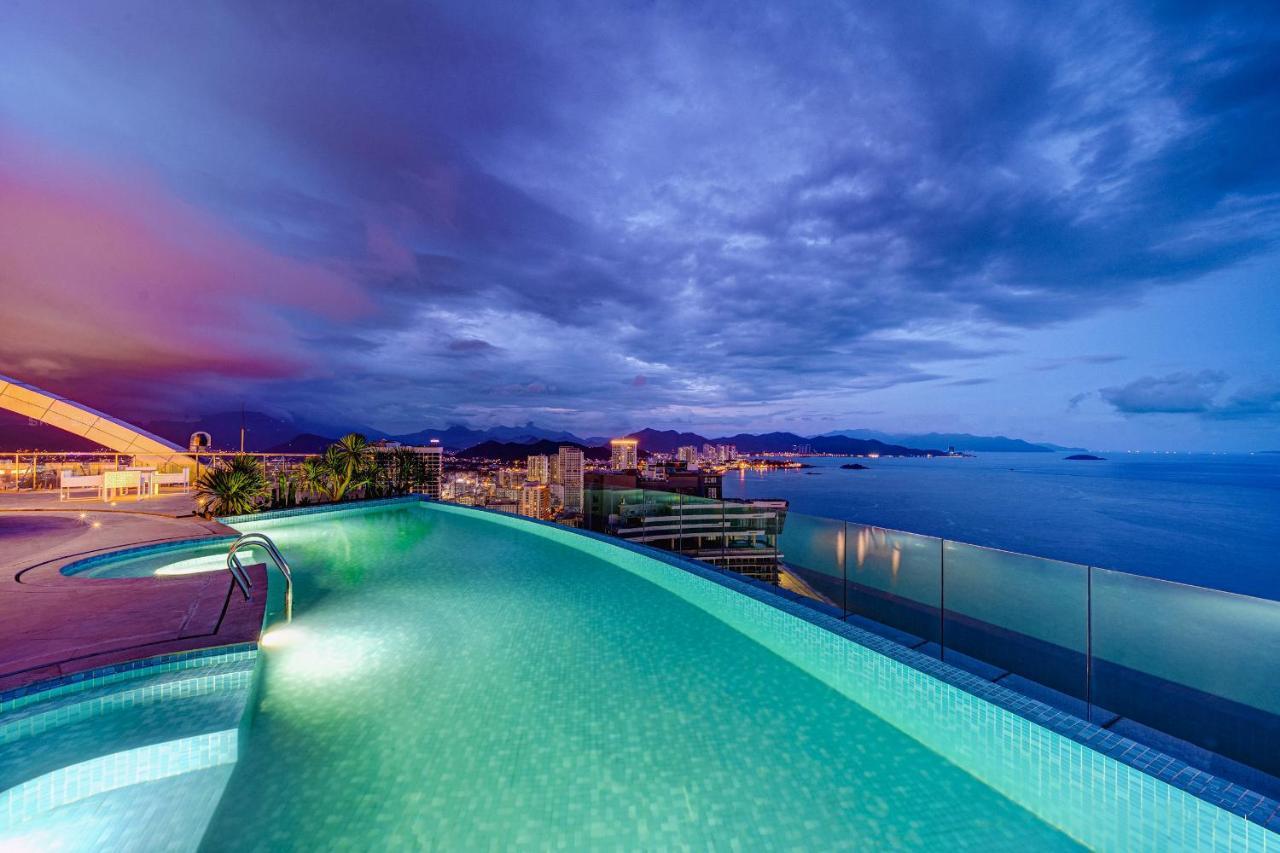 Az Five Stars Ocean View Apartment Nha Trang Exterior foto